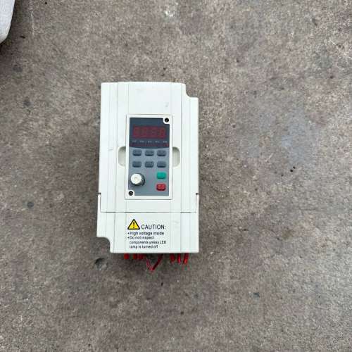 议价拆机泽川G5M-1.5T4-1A变频器，