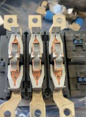 议价接触器 lc1d245装机未使用 拆下来的 成色很好