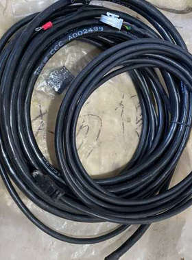 议价全新1EL3210-5CB05-0AA0控制线一套，图片为实