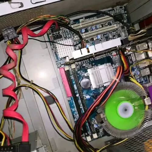 议价至强四核E5345cpu一只，771针CPU，主板已出，只剩