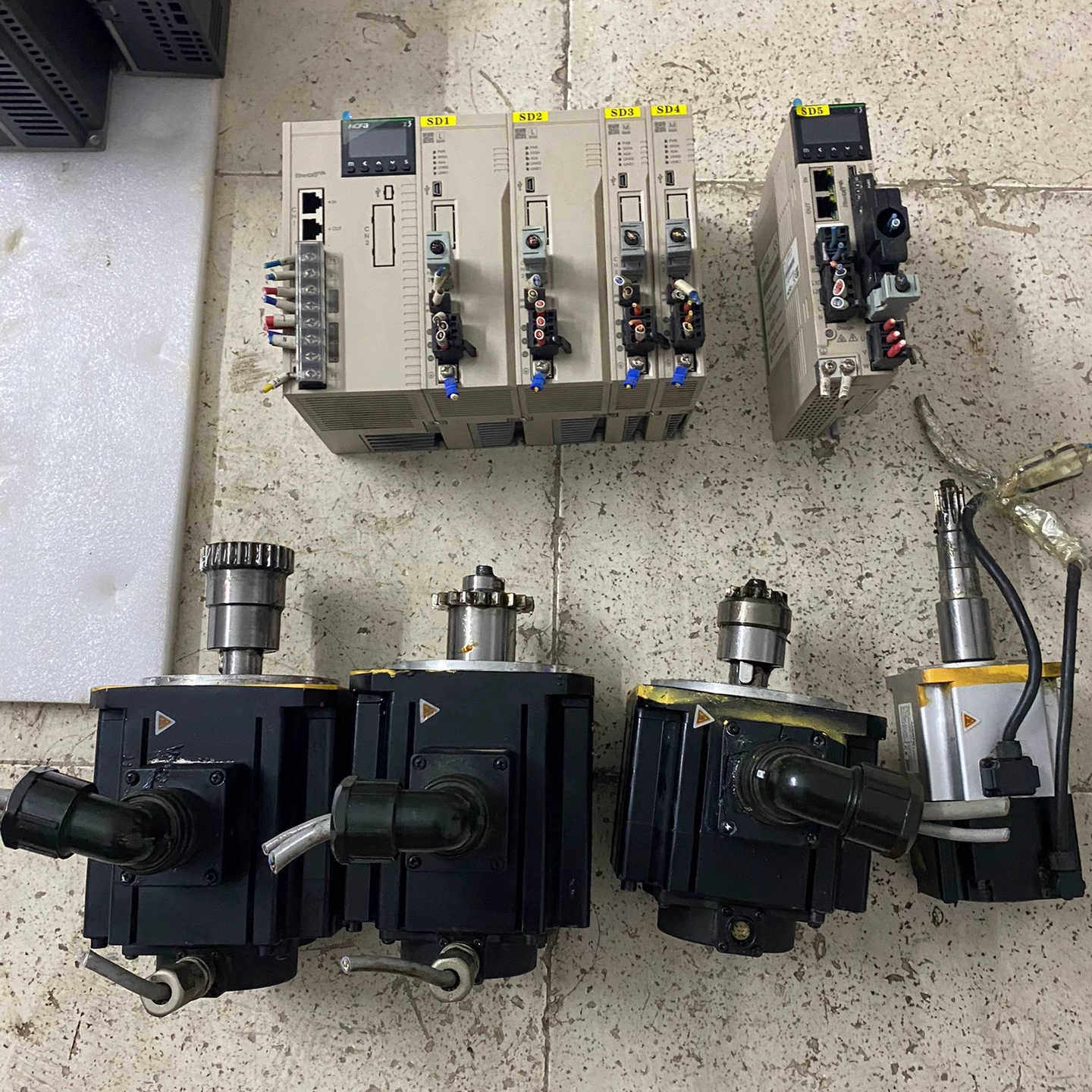 议价禾川驱动器 SV-3EB2L2MR-A2  5KW 拖三个电