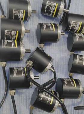 议价绝对值编码器E6F-AG5C-C，原装设备拆机