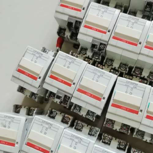 议价富士线路保护器 CP32FM2p1A/2A/3A/5A/7A