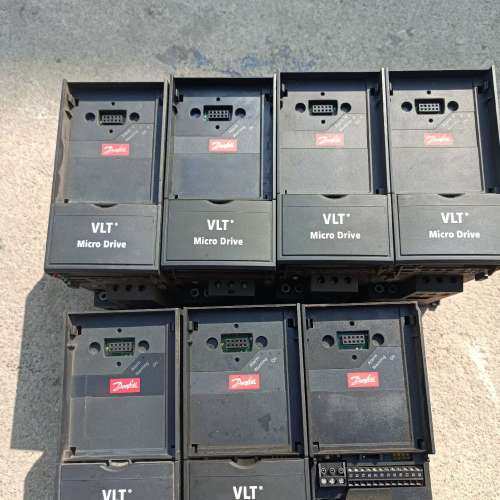 议价丹弗斯FC-051P  0.75KW  拆机功能正常，成色如