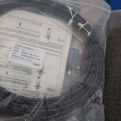 议价全新原装正品XUM9APSBM8光电式接近开关XUM-