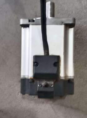 议价伺服电机MSMF082L1U2M 220V 原装拆机件