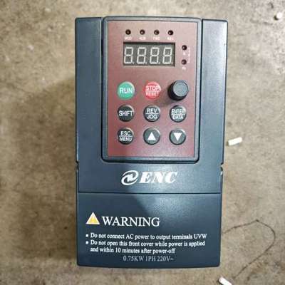 议价易能变频器EDS300-2S0007   功率0.75KW