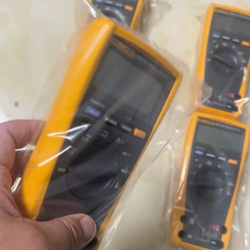 议价全新的福禄克179C卖，功能完好便宜处理hhgfgggggh