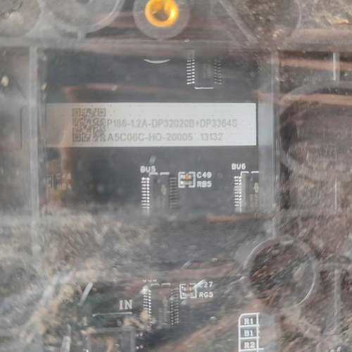 议价全新LED显示屏   两块现货