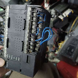 成色一般 议价CP1L PLC 如图所示 M30DT1