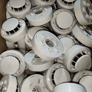 议价松江9002烟感，二手拆机，成色非常好，图片，需要的