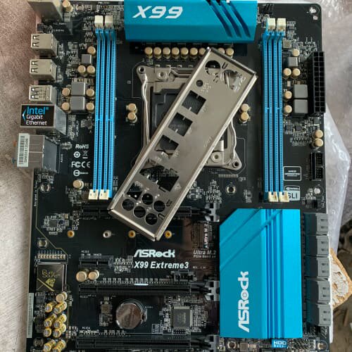 议价华擎x99 extreme3 拆机主板成色不错 全功能ok无图片