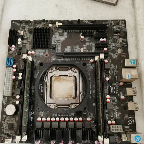 议价TopSeal P9X79主板，支持2011针脚，带cPu，