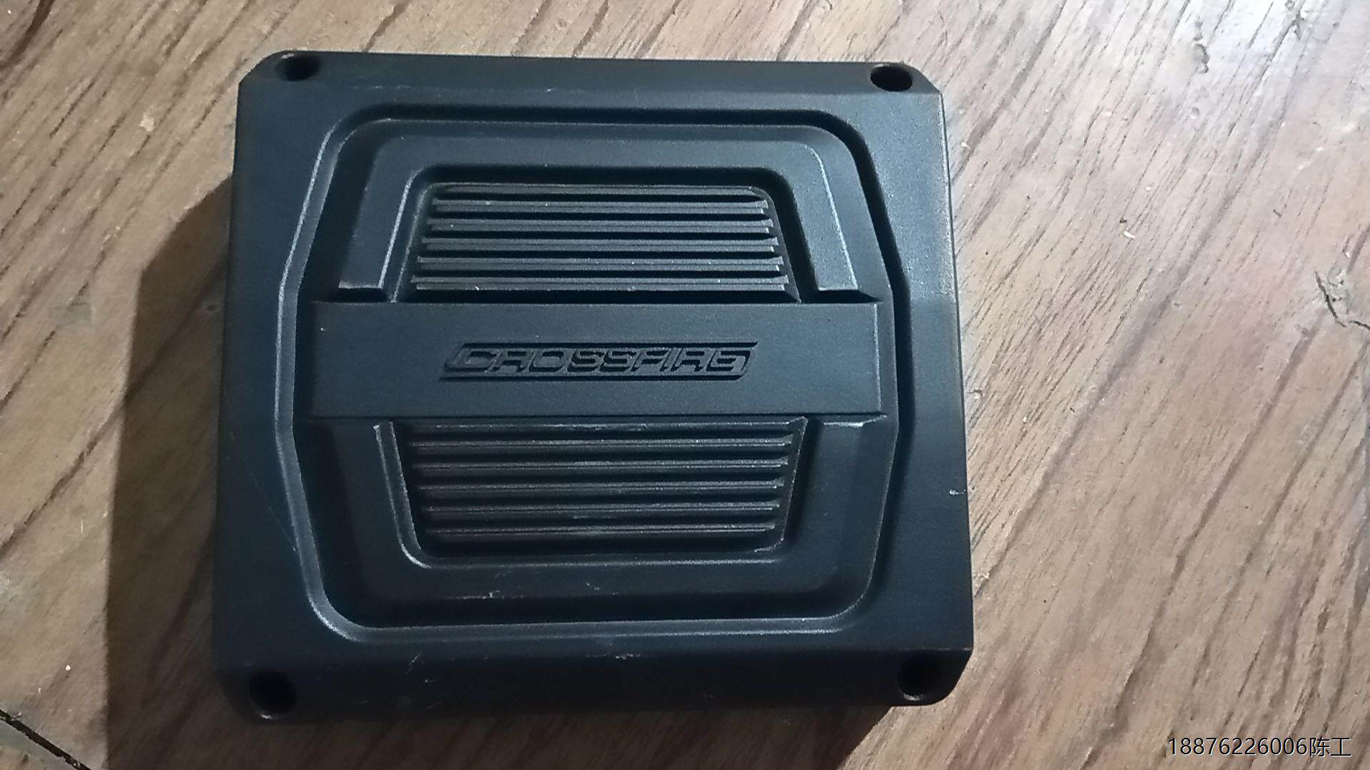 交叉火力dsp功放,cf-a104进8出 成色实物拍摄如图.