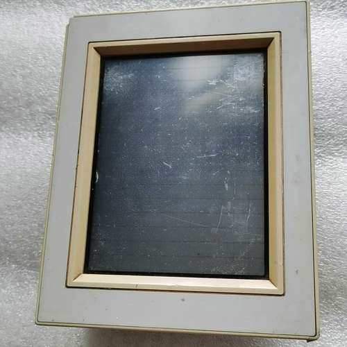 议价idec触摸屏HG2F-SS22VF，外壳，通电嘀一下无