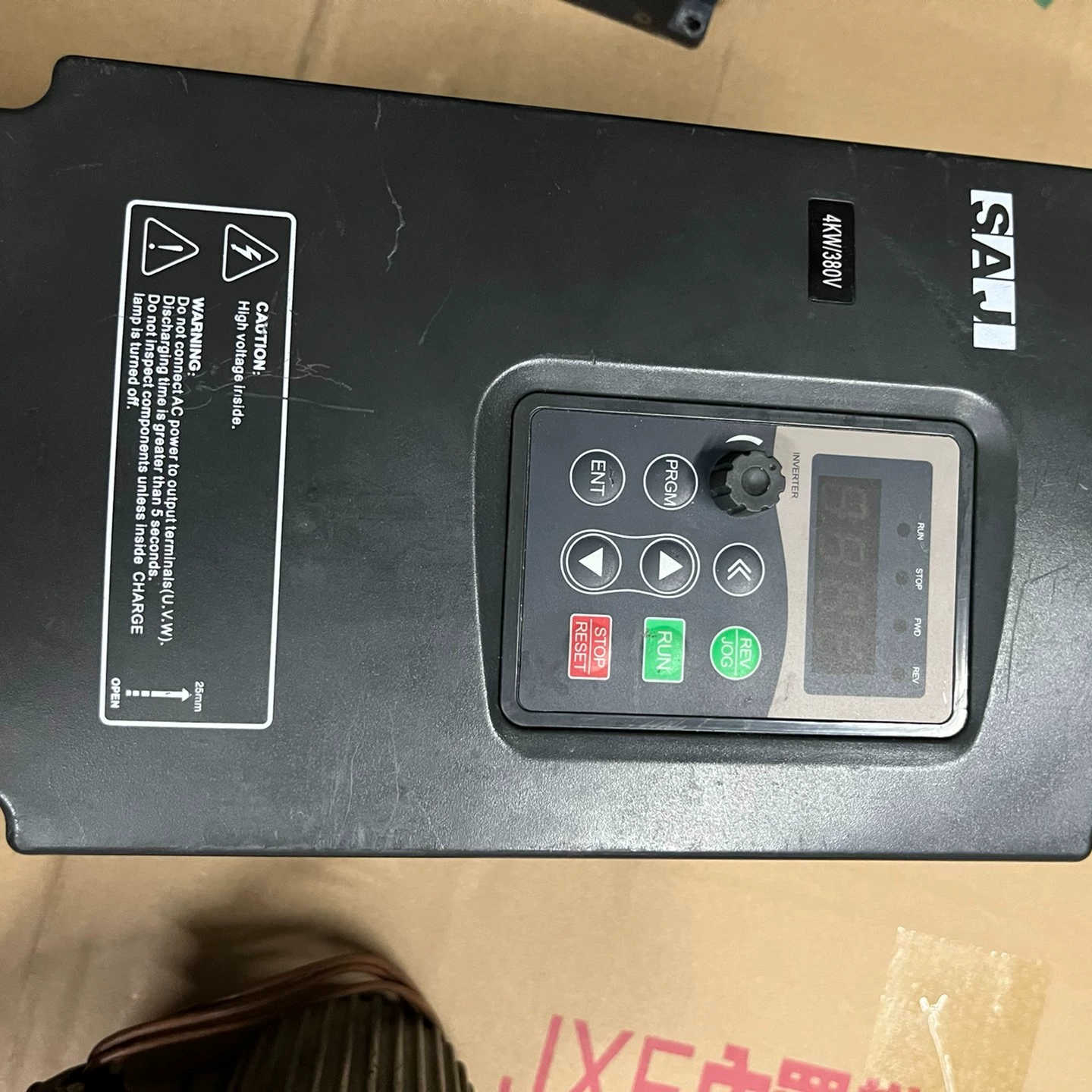 议价SAJ三晶变频器 8000B 4T004G/5R5PB