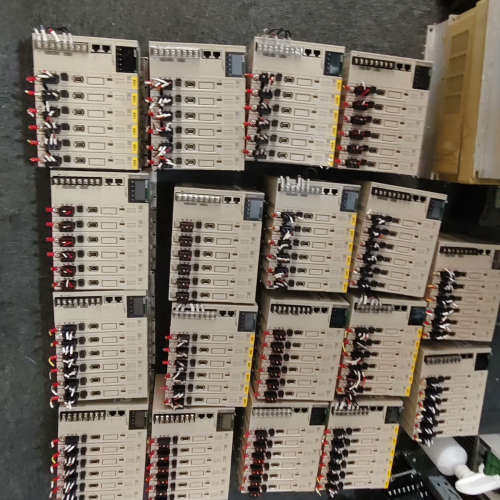 议价SV-X3EB6SP-A2禾川X3系列一拖六驱动器，电机SV