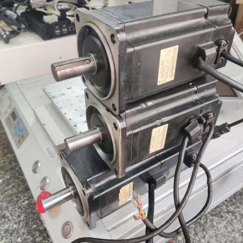 议价安川SGMAH-08AAA4C带刹车，500SGMA