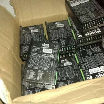 议价山社 SAMSR MD-2545-01 步进驱动器。