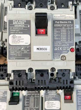 议价二手拆机富士2P/3P塑壳断路器SA53RCUL