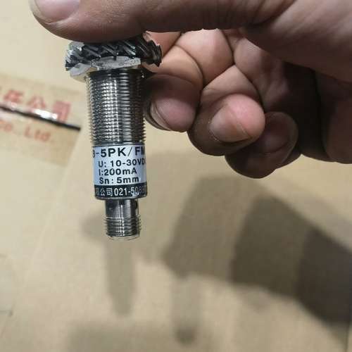 议价全新传感器K4M18-5PK/FM，光学原理，适用距离5mm