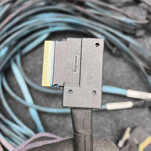 议价Amphenol安费诺SFF-8654 8i标准交叉线(1直