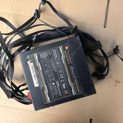 议价10E-Thermaltake半模组  额定功率530w电源