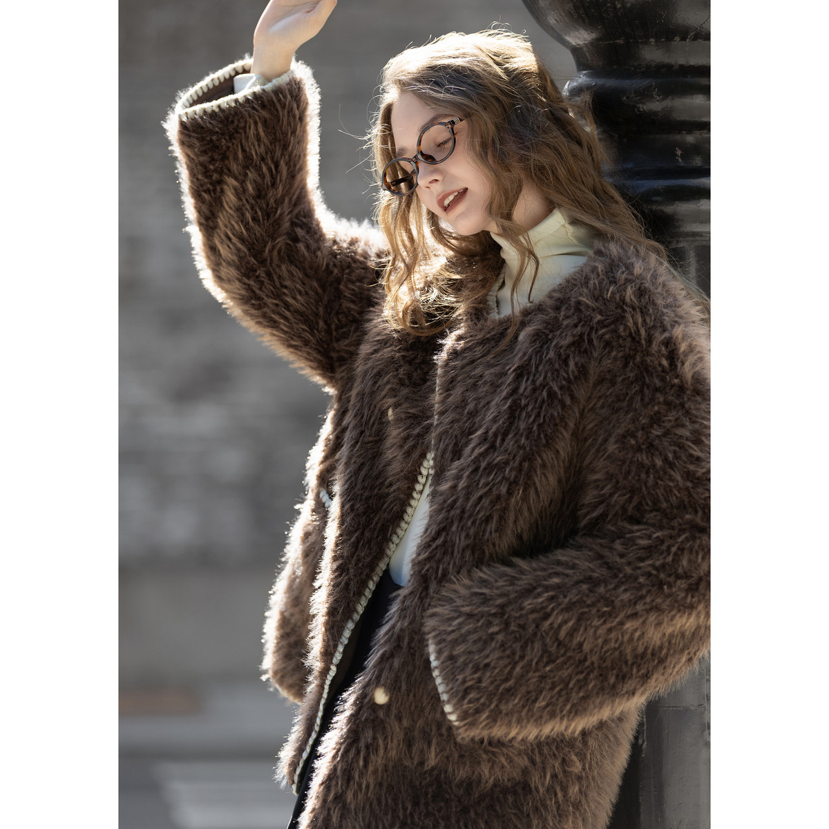 唐狮2026秋冬季短款厚外套女圆领撞色贝壳绣小香风毛茸茸保暖好看,女装/女士精品,短外套,淘宝优惠券,粉丝福利购,淘宝优惠卷