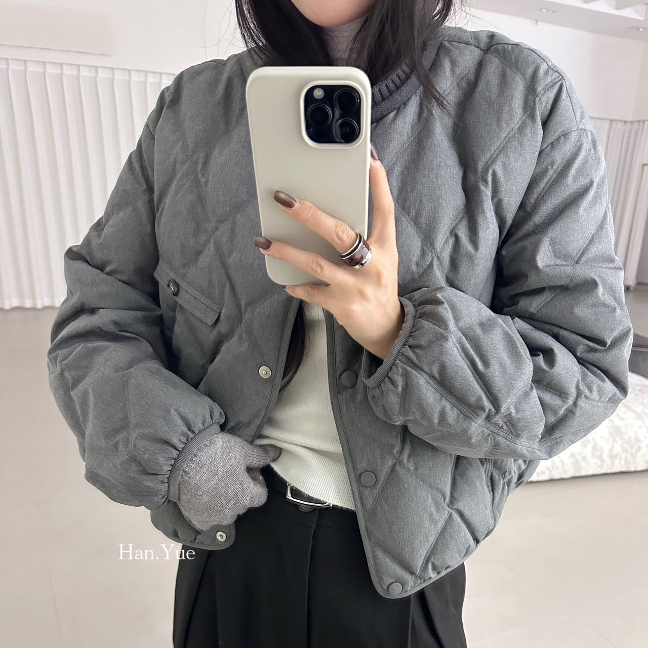 聚酯纤维常规圆领羽绒服时尚保暖