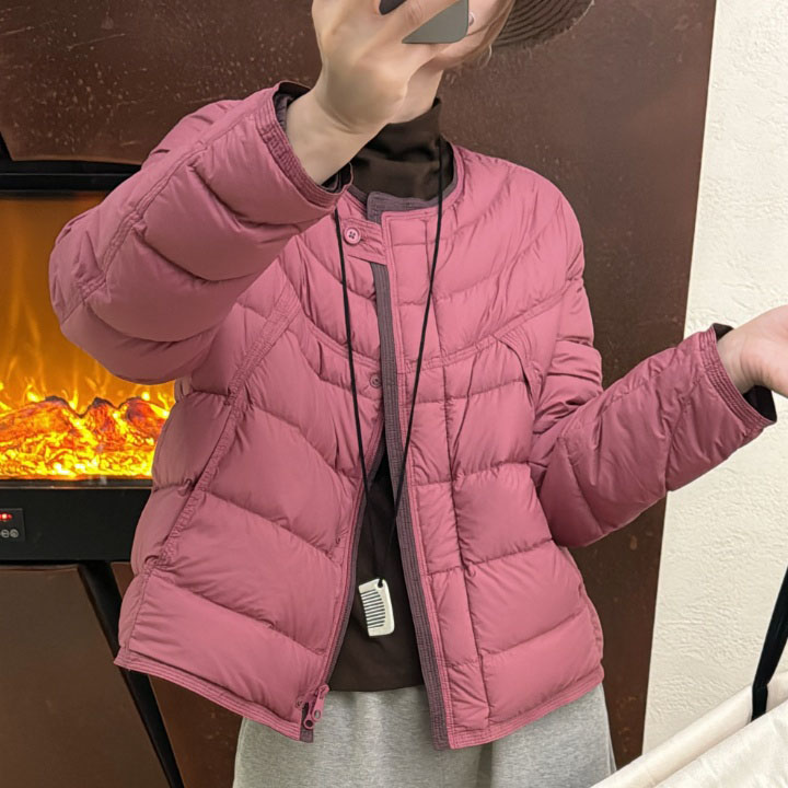 撞色圆领排骨羽绒服女2025冬季新款轻薄设计感90白鸭绒短款外套潮