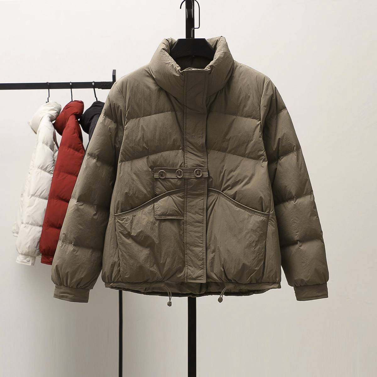 文艺常规立领羽绒服百搭