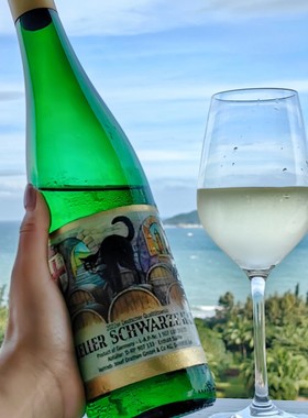 甜美爆汁 年度好喝|德国摩泽尔Riesling单一园黑猫雷司令葡萄窖主