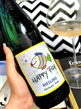 【巨清爽 巨多汁】德国Happy Fish Riesling快乐鱼雷司令白葡萄酒
