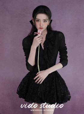 宋祖儿同款复古黑色连衣裙女秋气质深V领性感温柔风蓬蓬蕾丝短裙