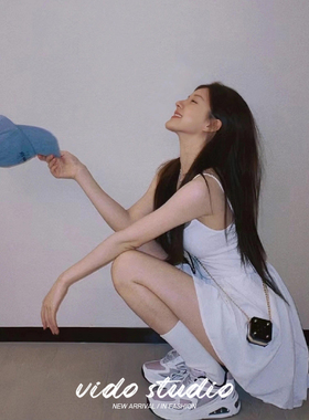 赵露思同款白色吊带连衣裙女春夏韩系纯欲辣妹a字内搭修身小白裙