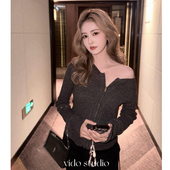 上衣春秋 显瘦辣妹穿搭针织衫 白鹿同款 灰色斜肩拉链毛衣女露肩长袖