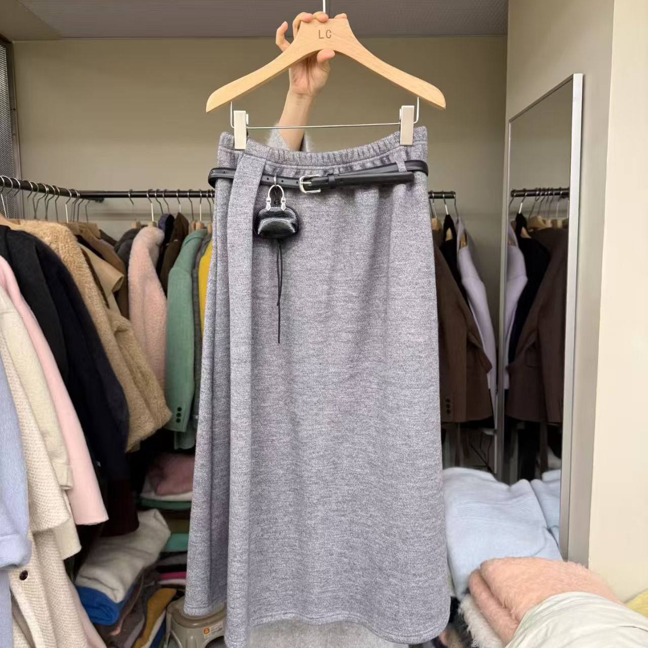 加绒松紧腰半身裙卫裙女冬季