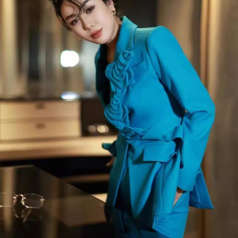 轻奢风蓝色立体花朵西装女长袖修身显瘦气质设计感气质显瘦套装