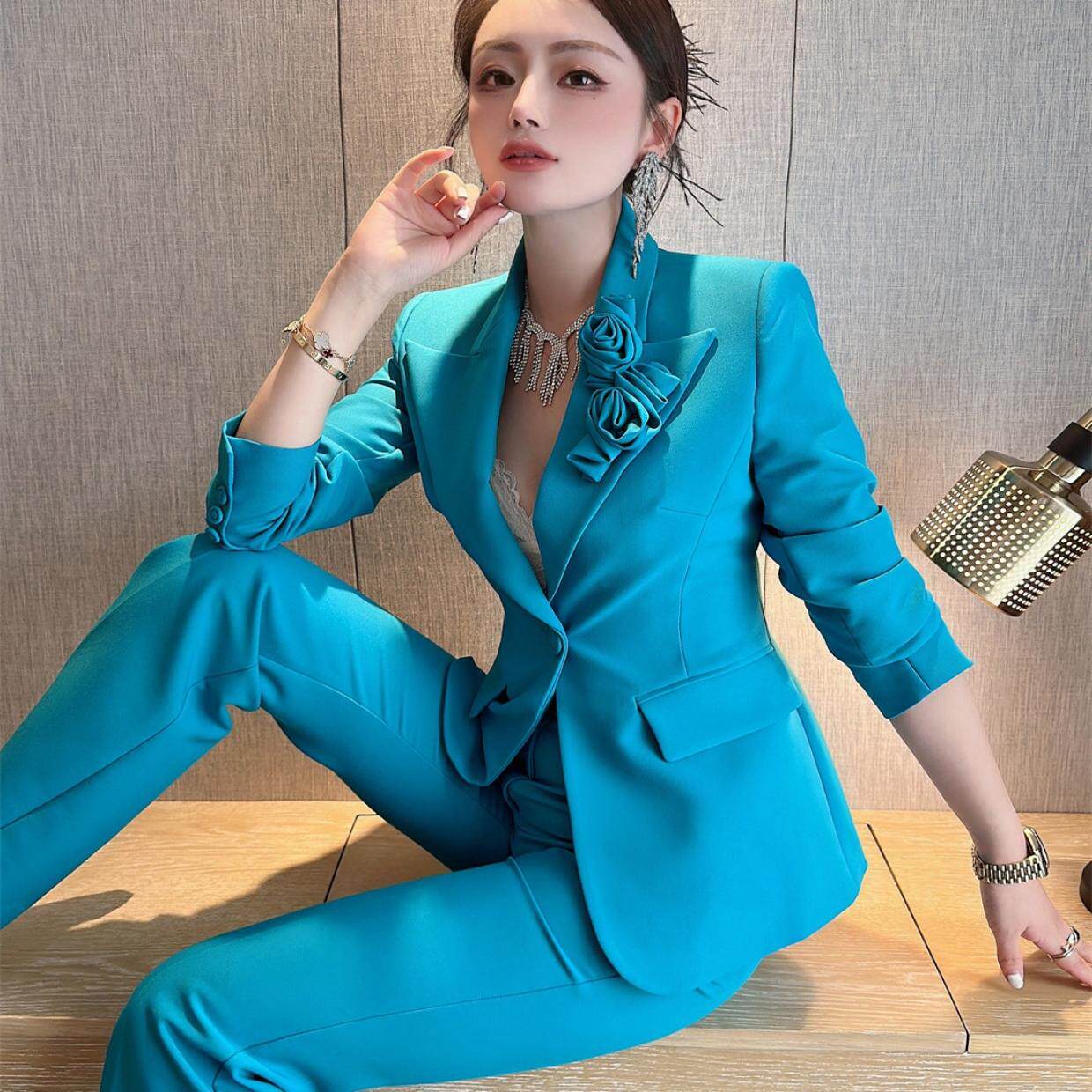 2026春秋新款洋气减龄气质收腰设计感时尚西装微喇裤通勤两件套