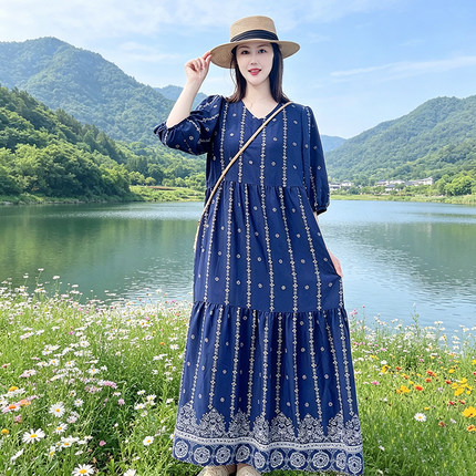 法式高级感连衣裙女夏季2026新款宽松收腰大码棉绸碎花妈妈超长裙