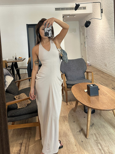 2024春夏欧美ins辣妹性感修身收腰显瘦深V领无袖长款背心连衣裙