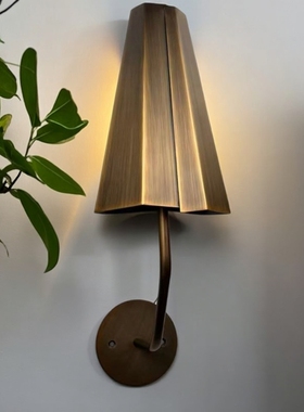 侘寂风黄铜几何壁灯 现代简约客厅玄关艺术装饰灯und Messing壁灯