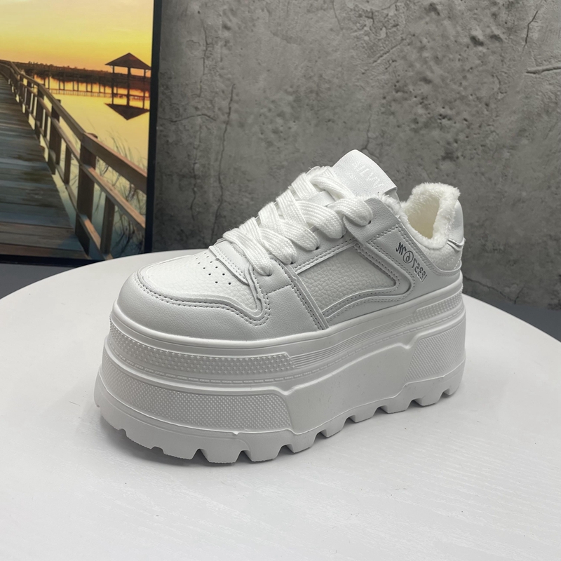 松糕厚底小个子增高小白鞋2025秋季新款撤柜断码时尚加绒学院板鞋