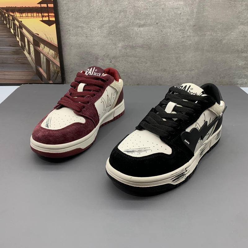 时尚百搭深口低帮板鞋女鞋