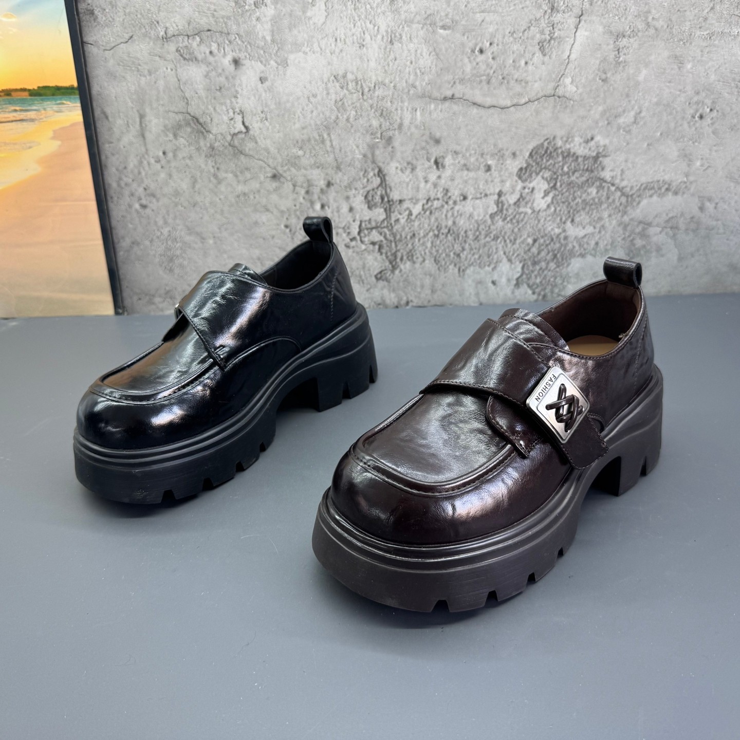 2026春季新款撤柜断码圆头套脚英伦风复古漆皮粗跟高跟时尚女单鞋,女鞋,深口单鞋,淘宝优惠券,粉丝福利购,淘宝优惠卷