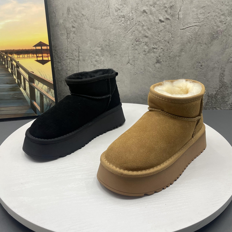 2025新款撤柜断码处理冬季厚底防滑厚绒保暖防寒雪地靴女棉短靴