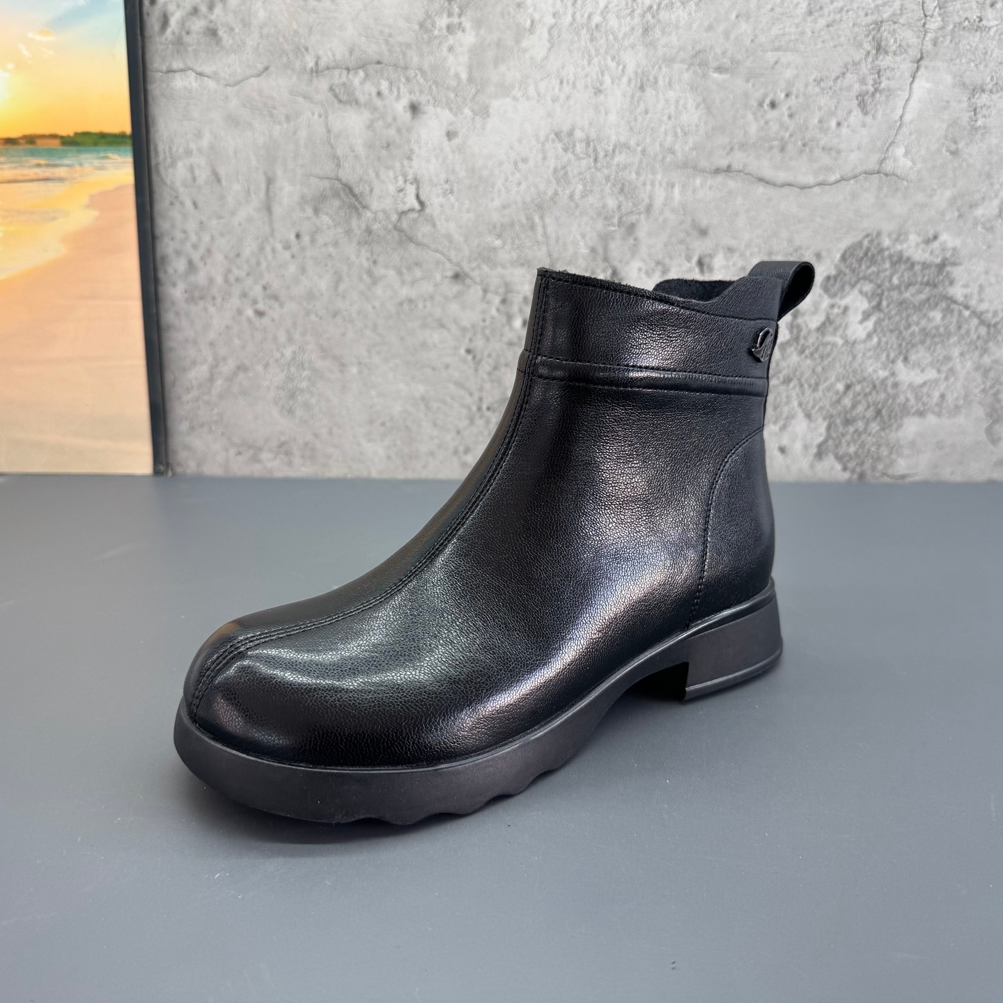 2025秋冬季新款撤柜折扣真皮英伦低跟侧拉链加绒保暖牛皮时尚短靴,女鞋,马丁靴,淘宝优惠券,粉丝福利购,淘宝优惠卷