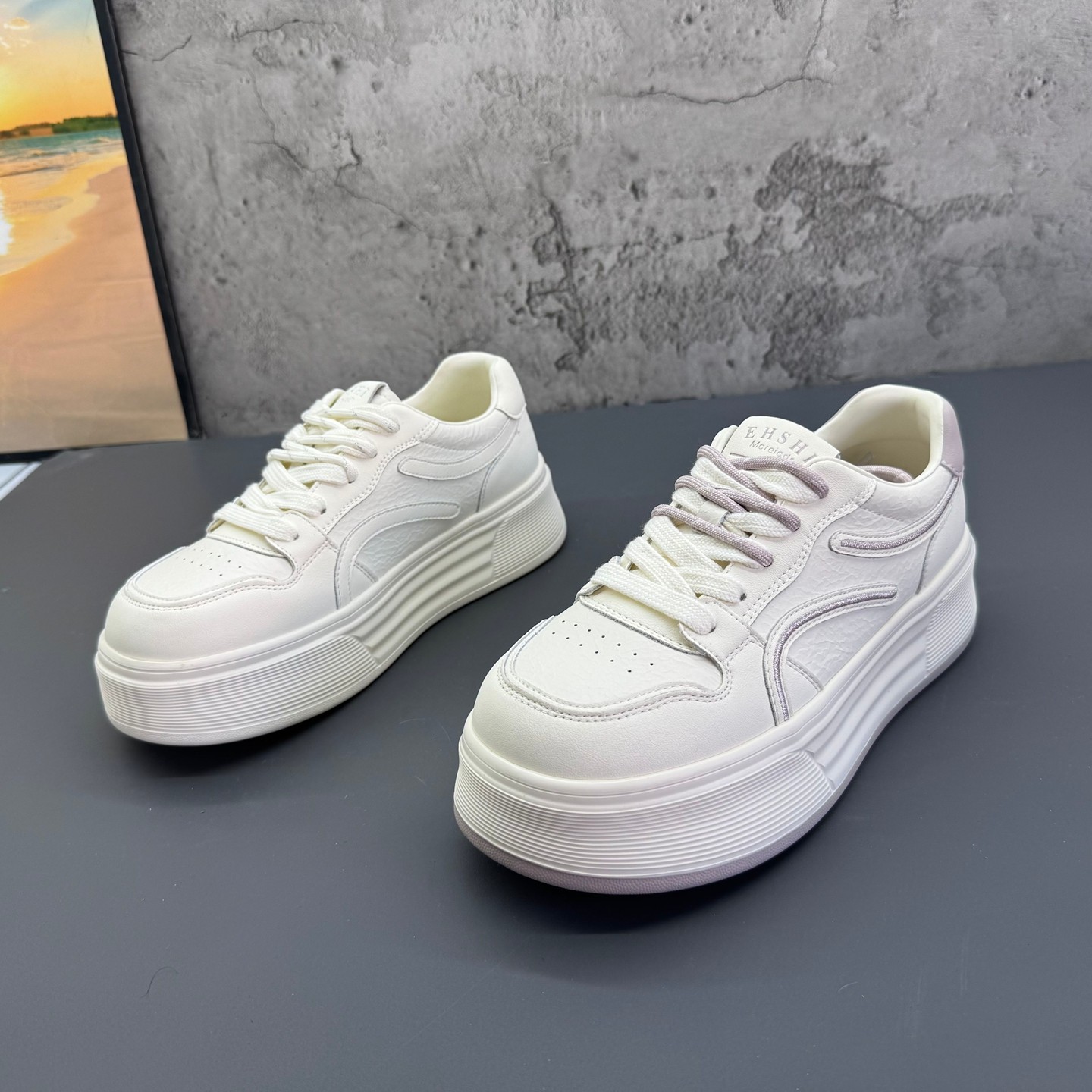 2026春季新款撤柜断码真皮时尚小白鞋韩版平底鞋软皮深口板鞋女鞋,女鞋,休闲板鞋,淘宝优惠券,粉丝福利购,淘宝优惠卷