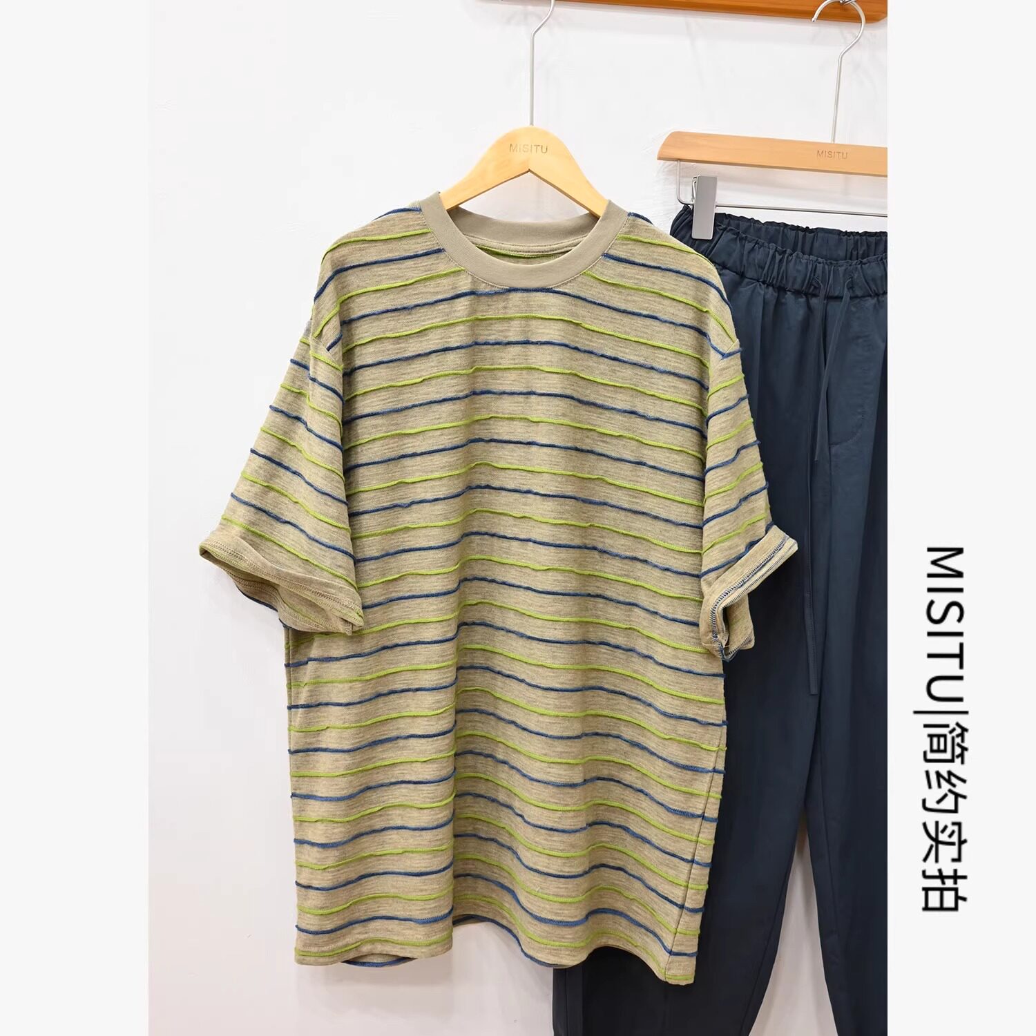 立体彩色条纹宽松休闲棕绿色时尚百搭女士夏季短袖T恤衫显白复古