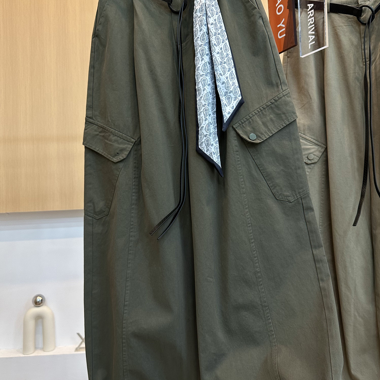 秋季新款高级感时尚百搭大口袋宽松显瘦休闲弯刀阔腿裤女工装裤子,女装/女士精品,休闲裤,淘宝优惠券,粉丝福利购,淘宝优惠卷